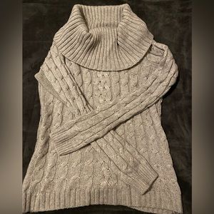 Women’s Limited Cowl neck silver sweater, L